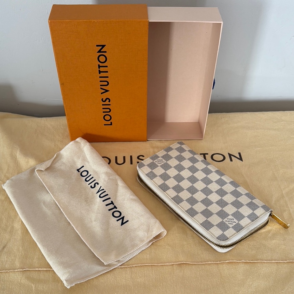 SALE! Louis Vuitton Damier Azur Wallet with Gold Sipper